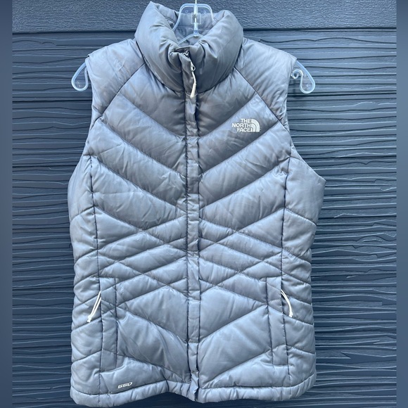 The North Face Gray Silver Aconcagua Down Vest, Medium - Picture 1 of 10
